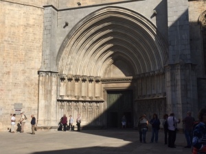 Compared to other Gothic structures this one is very unadorned.  One thing to consider is that a city like Girona was not as well off financially as other cities so could not spend as much on construction of their cathedral.